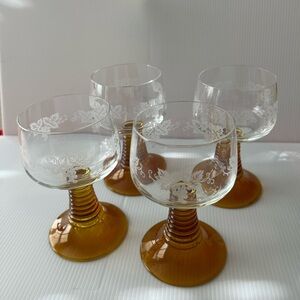 4 Luminarc wine, drink goblets etched grapevine 70’s France